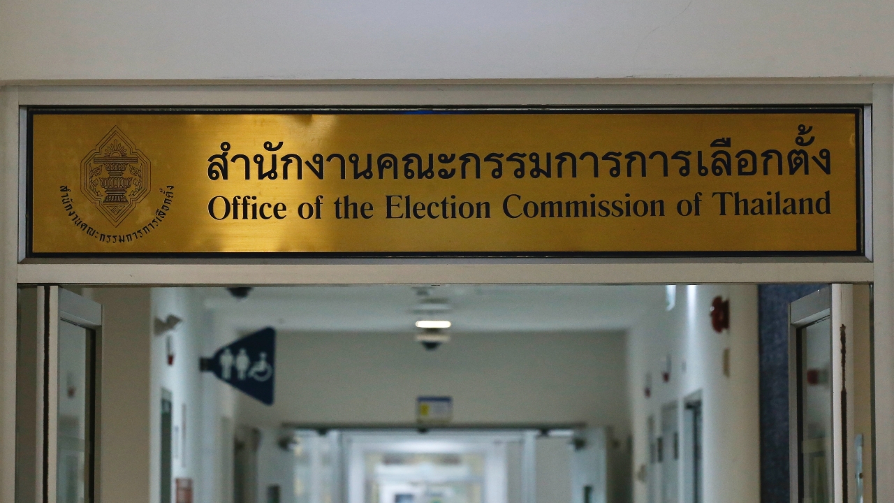 กกต. ยันไม่เกี่ยวการเมืองรุนแรง อนุญาตพกพาปืนแค่ความปลอดภัยเจ้าหน้าที่