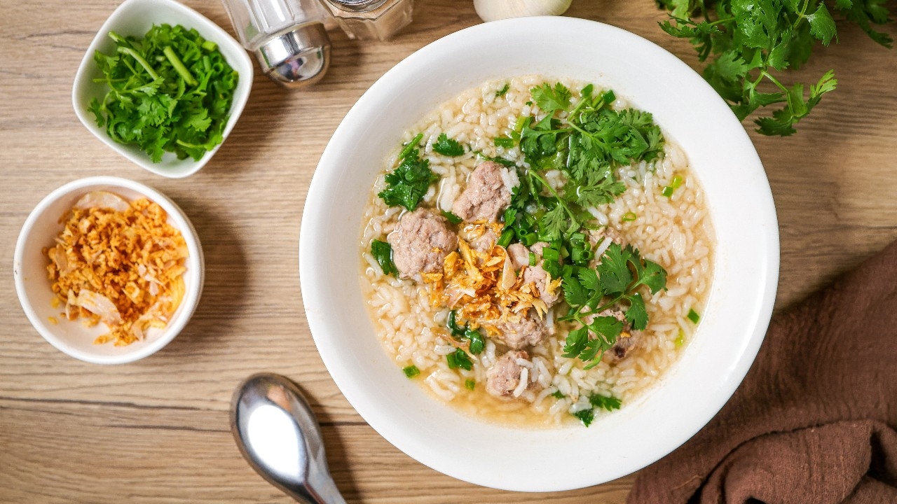 แจกสูตร ข้าวต้มหมูสับ เมนูอุ่นร้อนคล่องคอ กินอร่อย ย่อยง่าย