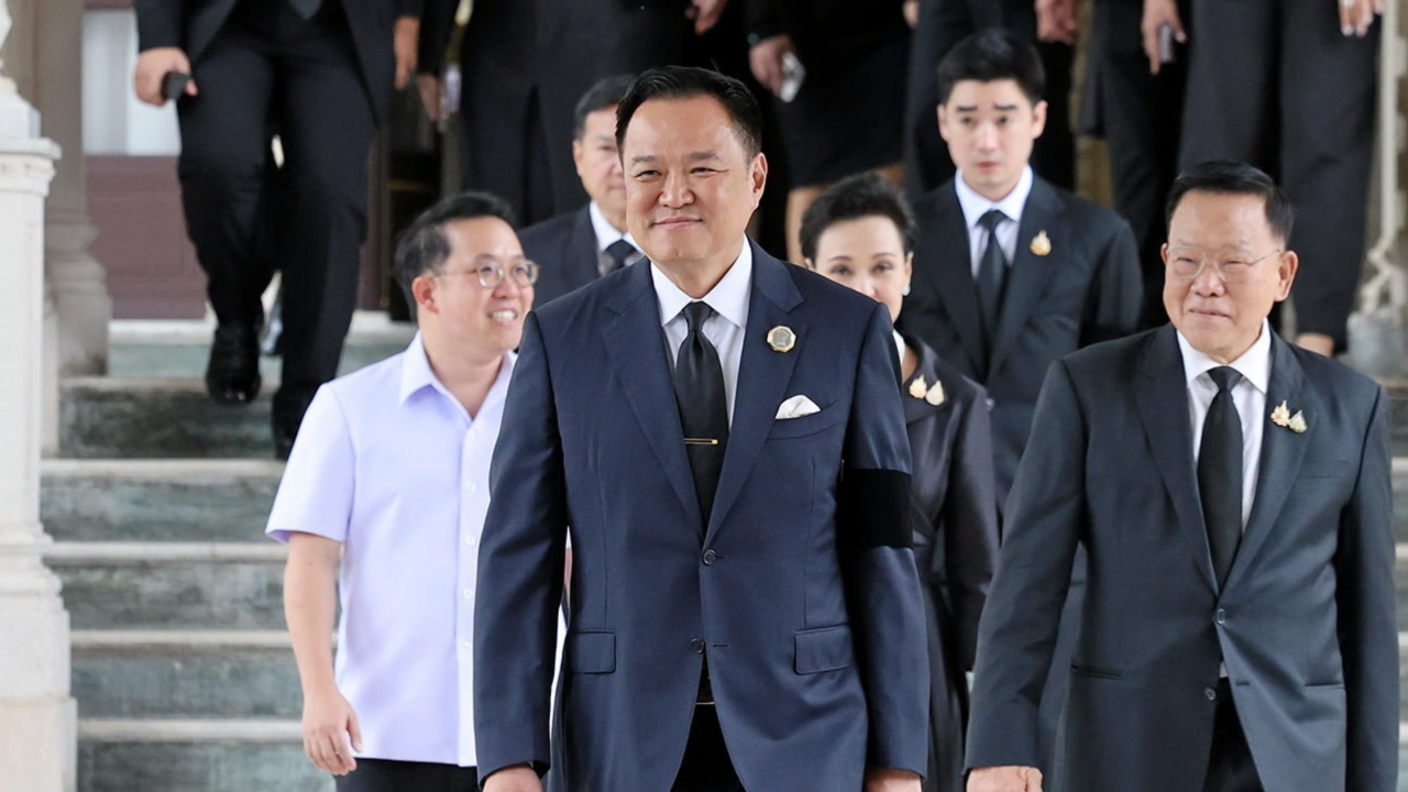 นายกฯ สั่ง มท. เร่งจ่ายเงินเยียวยาน้ำท่วมปี 68 ให้เสร็จใน พ.ย. หลังโอนได้เพียง 11%