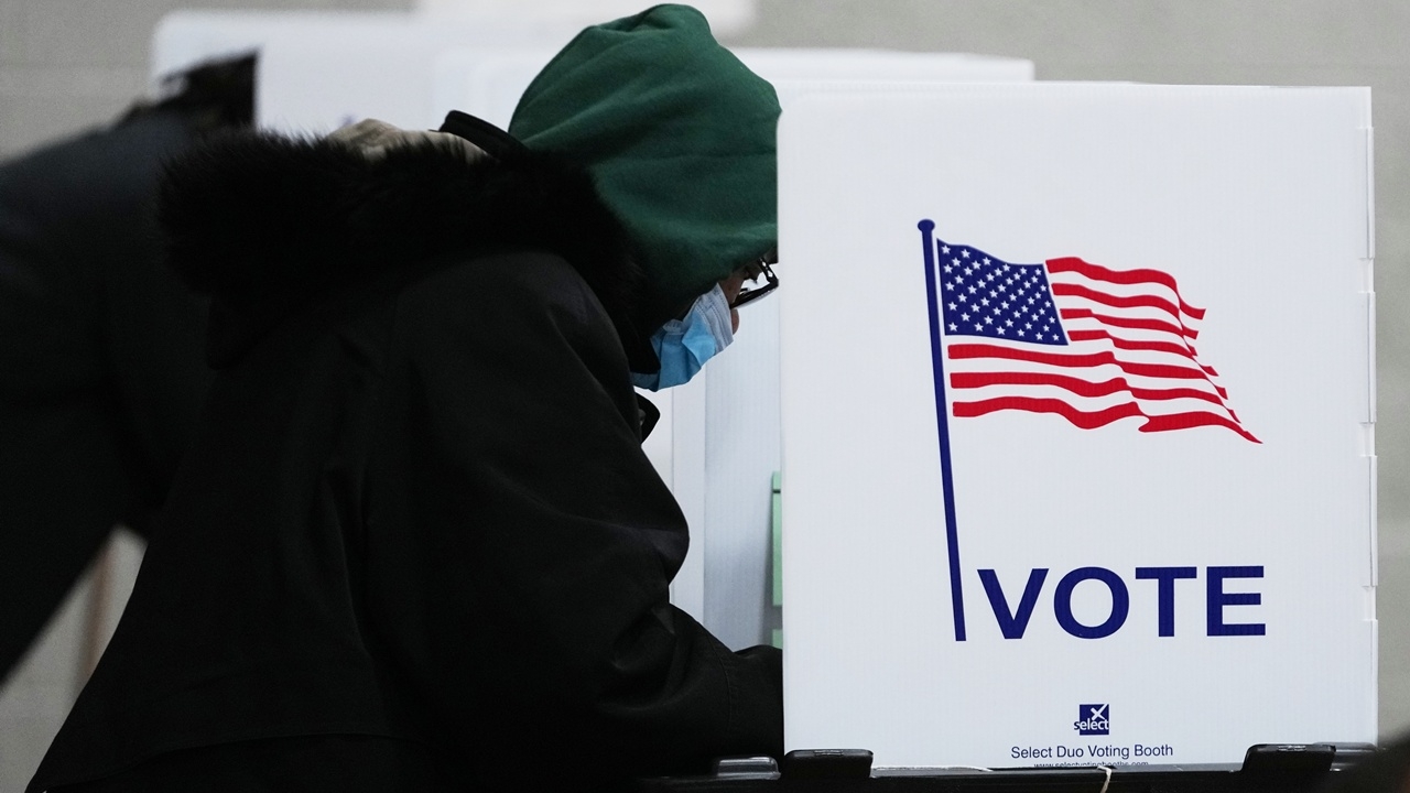 ชาวอเมริกันนับล้าน ใช้สิทธิเลือกตั้งหลายรัฐ บททดสอบแรกของทรัมป์ 2.0