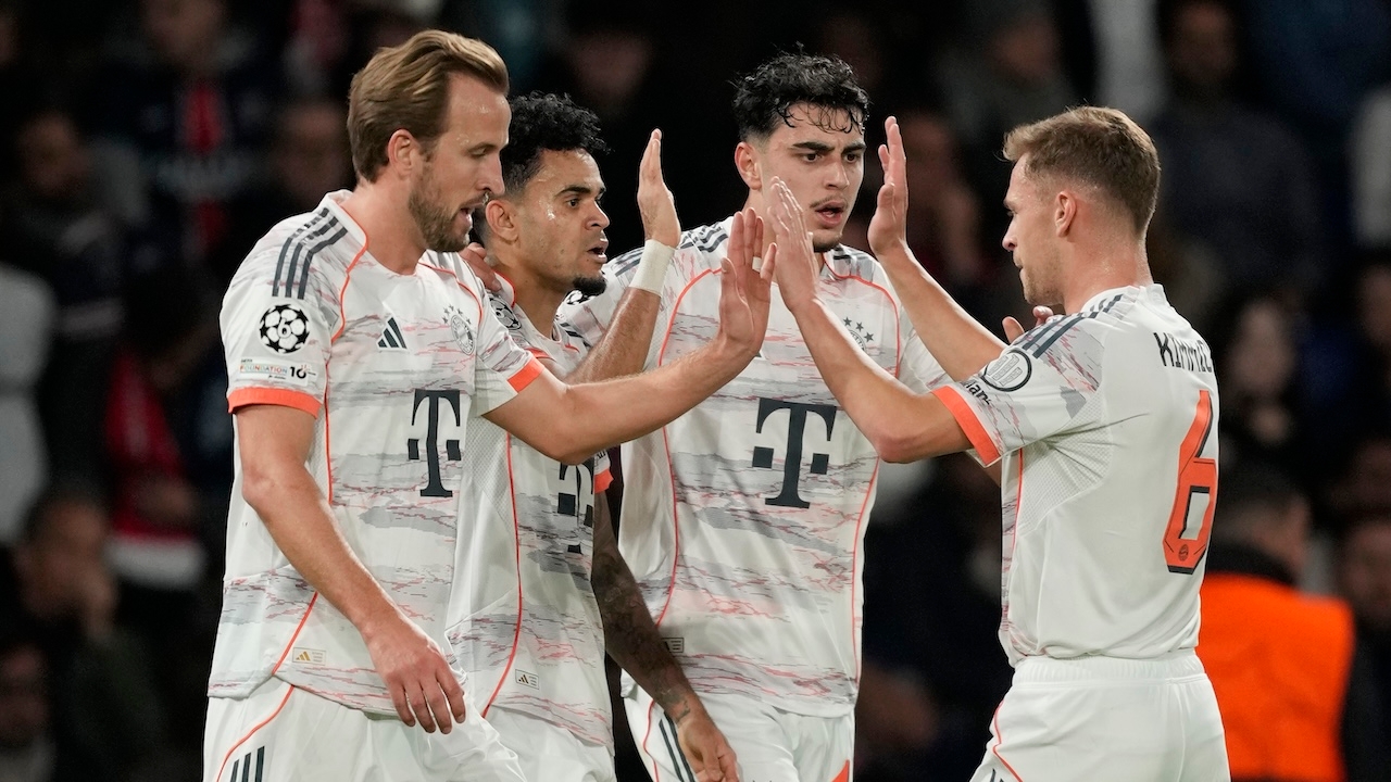 ผลบอลเมื่อคืน บาเยิร์น มิวนิค บุกดับ เปแอสเช ขึ้นจ่าฝูง ยูฟ่า แชมเปียนส์ลีก