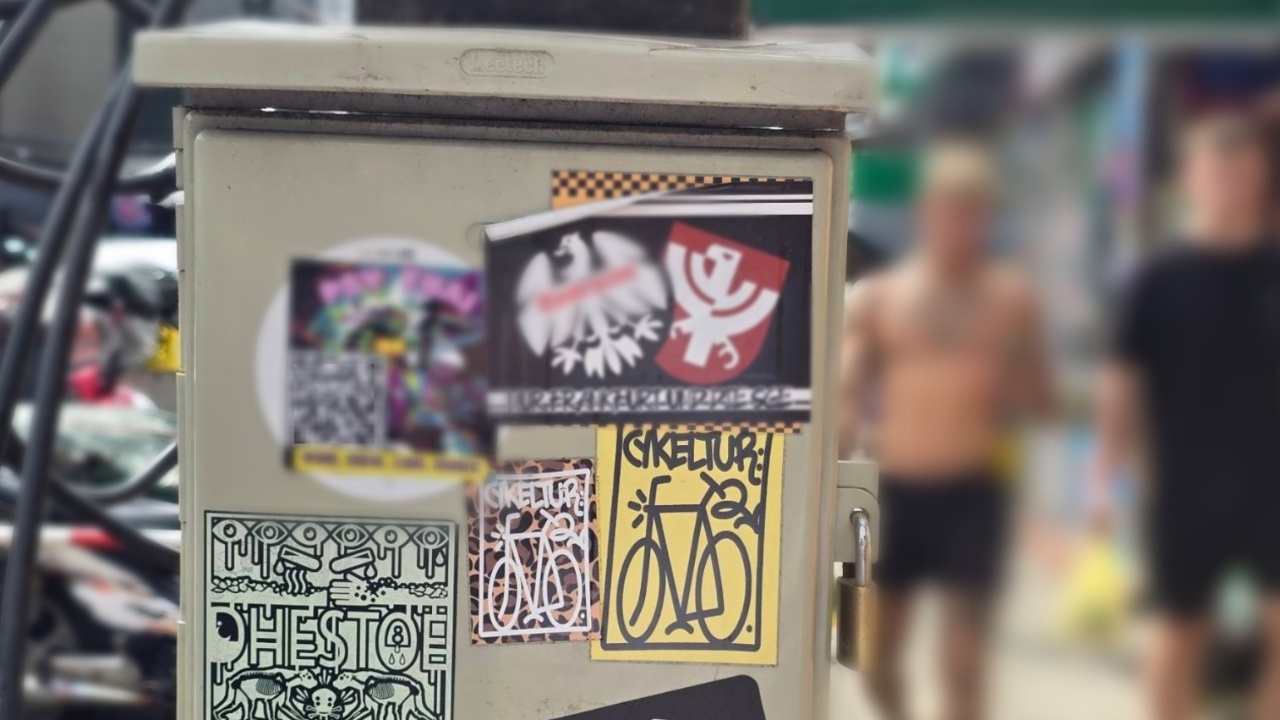 เตือนภัย "ยาเสพติด" รูปแบบใหม่ระบาดในภูเก็ต ติดสติ๊กเกอร์ QR Code ซื้อขายโจ๋งครึ่ม