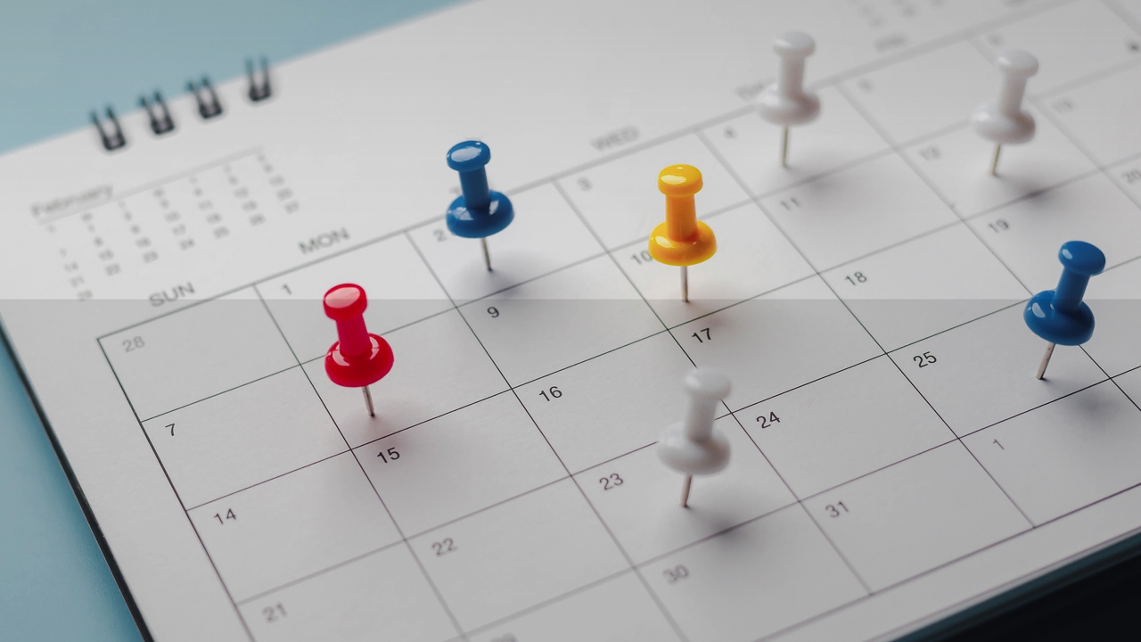 วางแผนหยุดยาวต่อเนื่อง ปีใหม่ 2569 คนทำงานเอกชน-ข้าราชการ ควรลาหยุดต่อเนื่องวันไหนบ้าง 