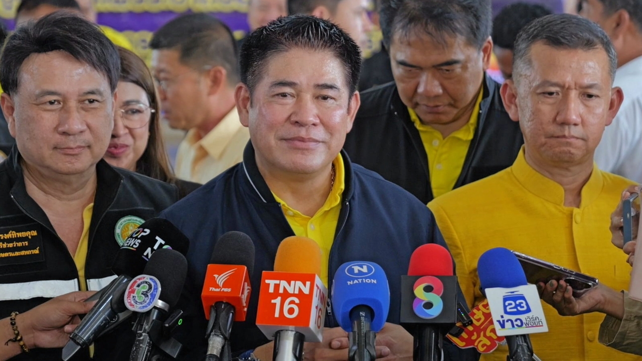 “ธรรมนัส” เผย นายกฯ พูดเอง ชิงยุบสภาก่อนถูกซักฟอก ยอมรับสนิท “อนุทิน” โทรศัพท์คุยกันทุกคืน