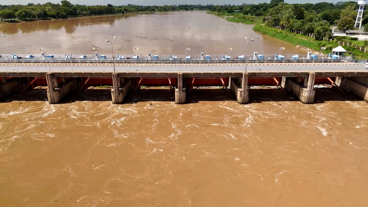 เปิดเส้นทางน้ำเหนือ - เช็กปริมาณน้ำเขื่อนหลัก รับพายุคัลแมกี กรมชลฯ เร่งระบายน้ำเพิ่ม 