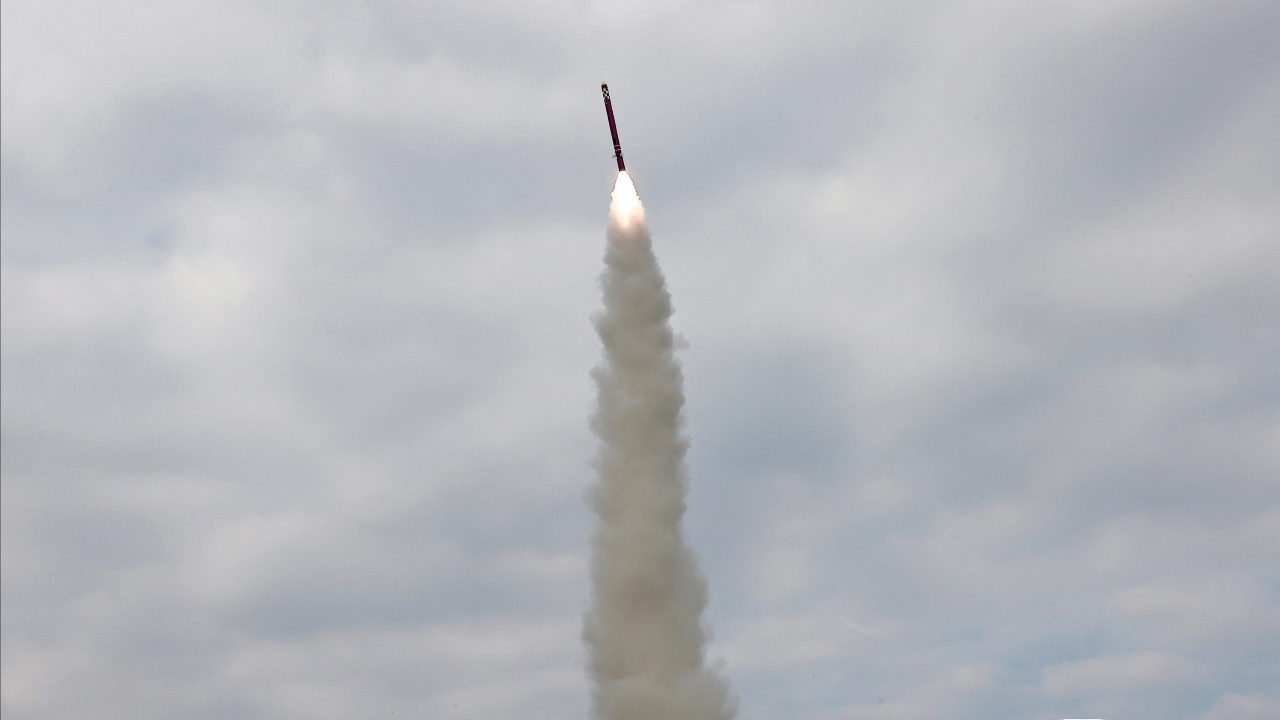 เกาหลีเหนือยิงจรวดเป็นชุด นับสิบลูก รับรมว.กลาโหมสหรัฐฯ–เกาหลีใต้เยือนเขต DMZ