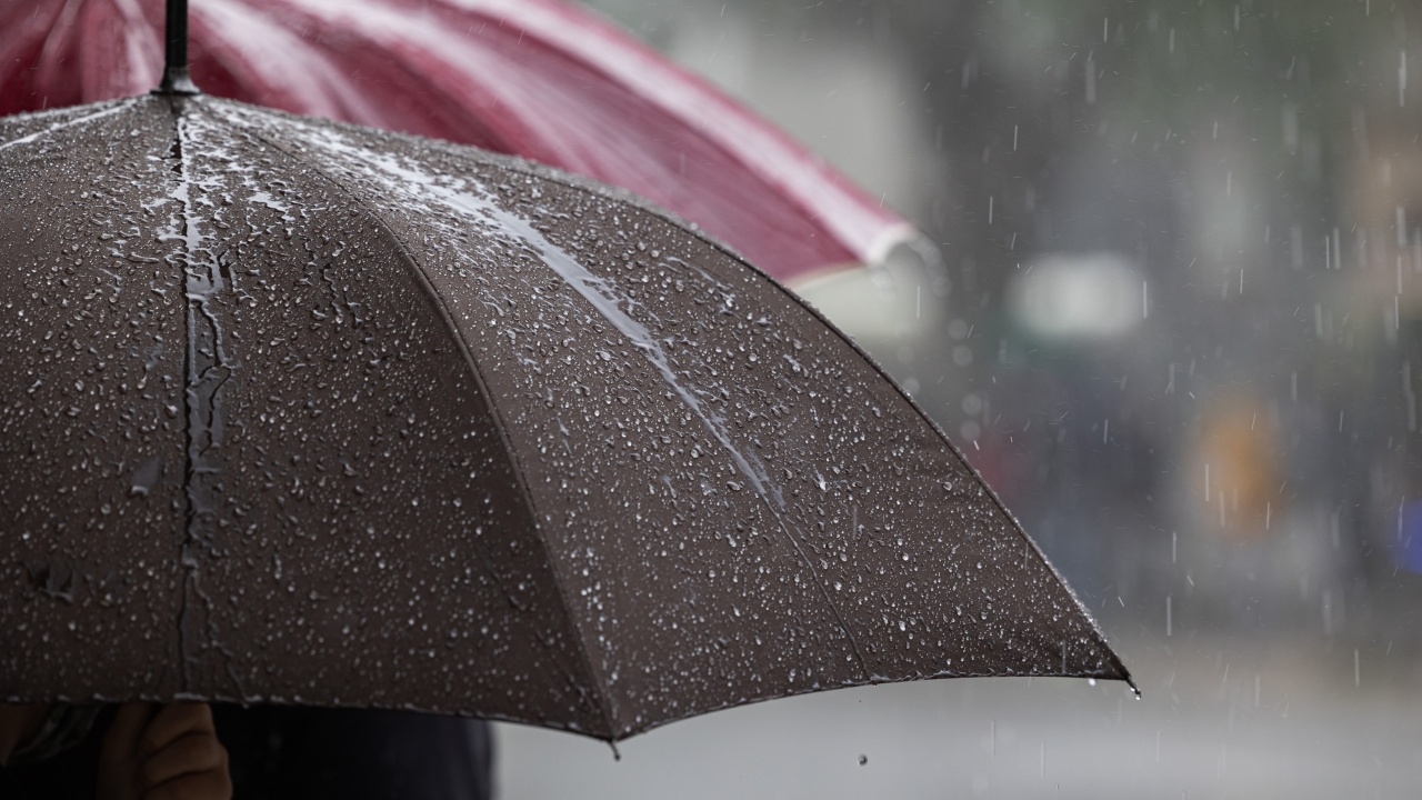 สภาพอากาศวันนี้ อุตุฯ เตือนหลายจังหวัดยังคงมี "ฝนตกหนัก" โดยเฉพาะ กทม.