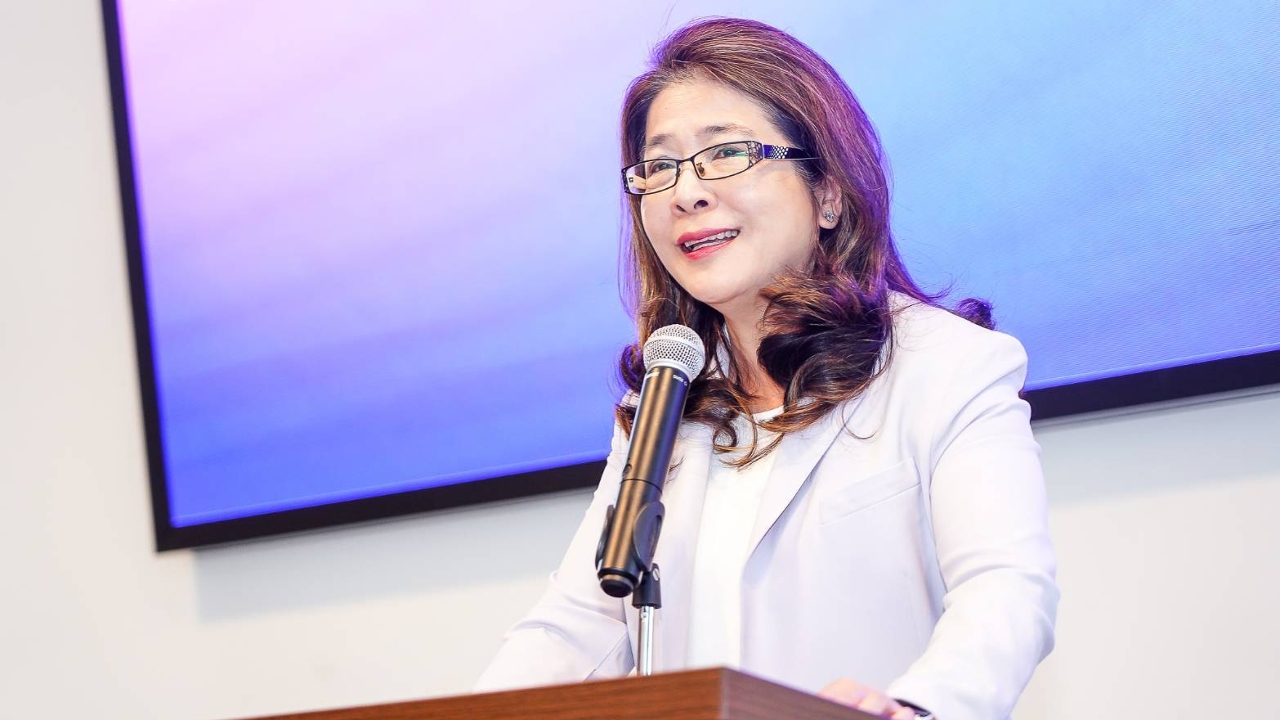 “สุดารัตน์” แนะรัฐบาลใช้ “โอกาสทอง” ร่วมมือต่างประเทศ ล้างบางข้าราชการ - นักการเมืองสีเทา