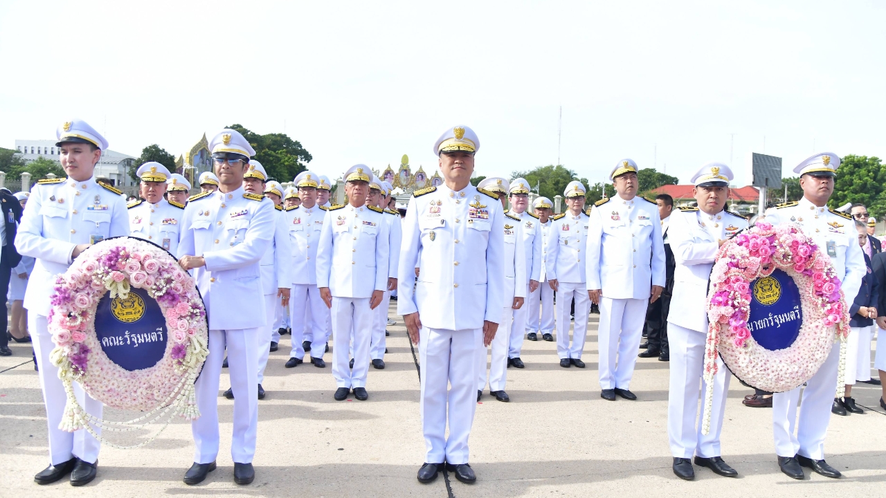 นายกฯ นำ ครม. วางพวงมาลาเนื่องในวันปิยมหาราช ปี 2568