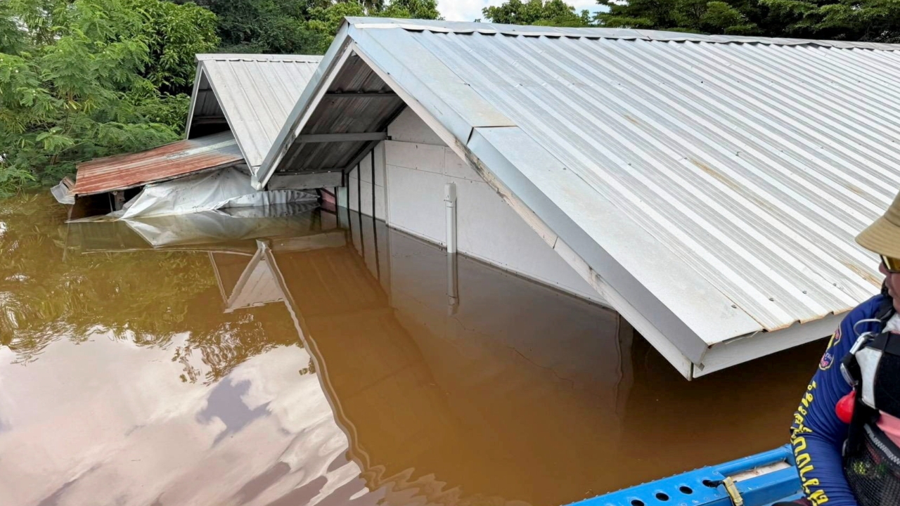 ครม. เห็นชอบใช้งบกลาง 6,169 ล้าน เยียวยาน้ำท่วม เหมาจ่ายครัวเรือนละ 9,000