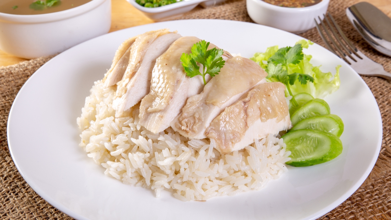 แจกสูตรข้าวมันไก่หม้อหุงข้าว อร่อย ทำง่าย พร้อมน้ำจิ้มสูตรเด็ด