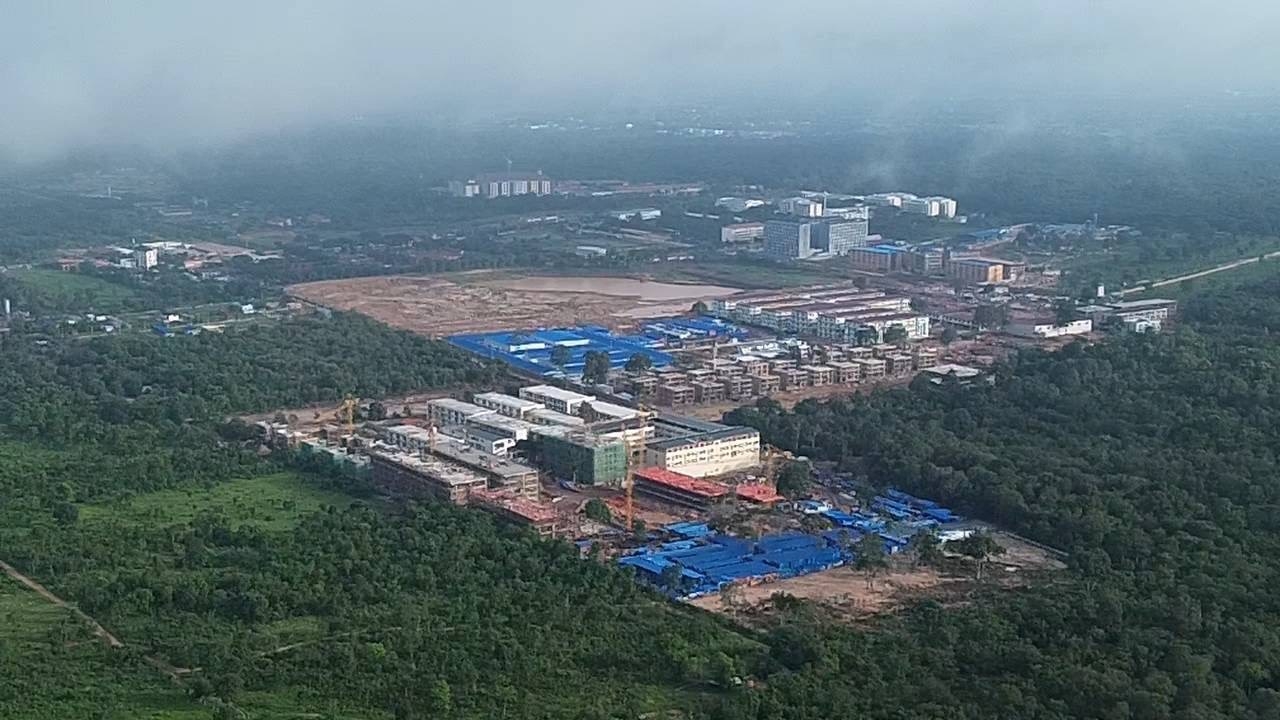 จับตามแก๊งสแกมเมอร์ หนีปราบปราม ย้ายมาตั้งฐานชุมชนโอรเสม็ด ตรงข้ามด่านช่องจอม