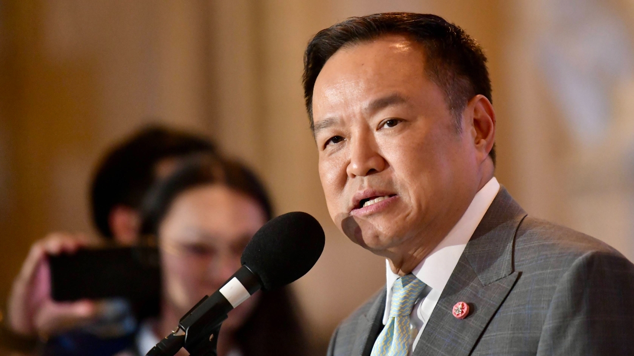 ปัดตั้ง “วรภัค” ปราบแก๊งคอลเซ็นเตอร์ นายกฯ ลั่นใครเอี่ยวฟันไม่เลี้ยง ไม่สนชื่อนักการเมือง