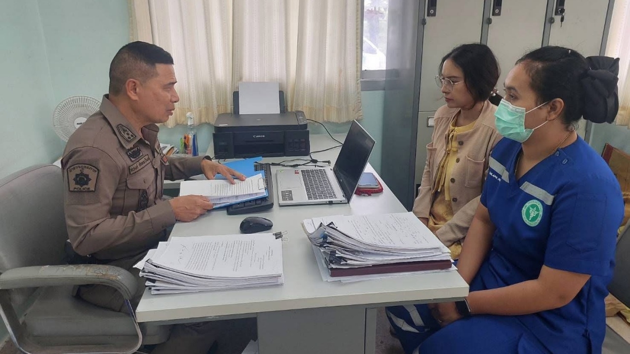 รพ.ปลายพระยา แจ้งเอาผิด 2 ข้อหา ชายจอดกระบะขวางรถฉุกเฉิน ทำผู้ป่วยเสียชีวิต