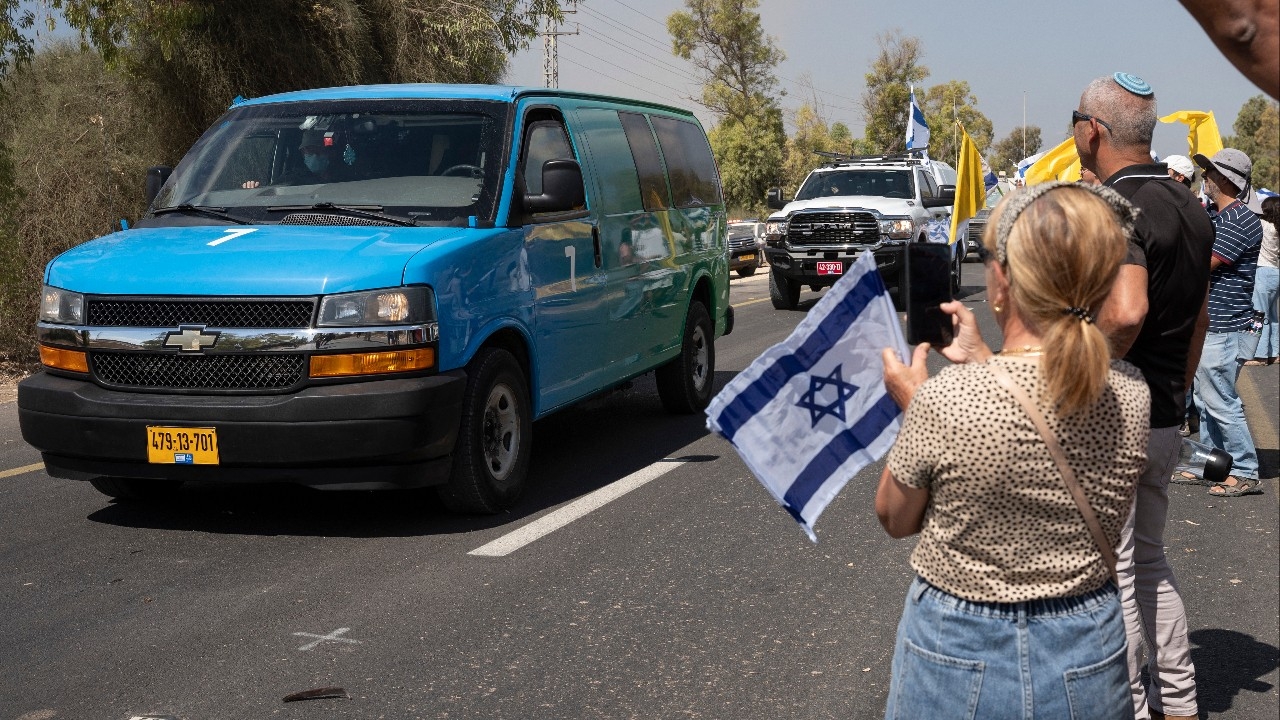 สถานทูตอิสราเอลยืนยันได้รับร่างนายสนธยา อัครศรี แรงงานไทยที่ถูกลักพาตัวโดยกลุ่มฮามาสแล้ว