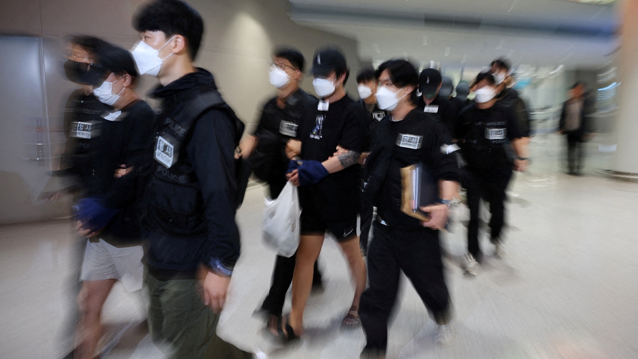 เกาหลีใต้ช่วยพลเมืองในกัมพูชาได้อีก 2 ราย รวบผู้ต้องสงสัยเพิ่ม 10 คน