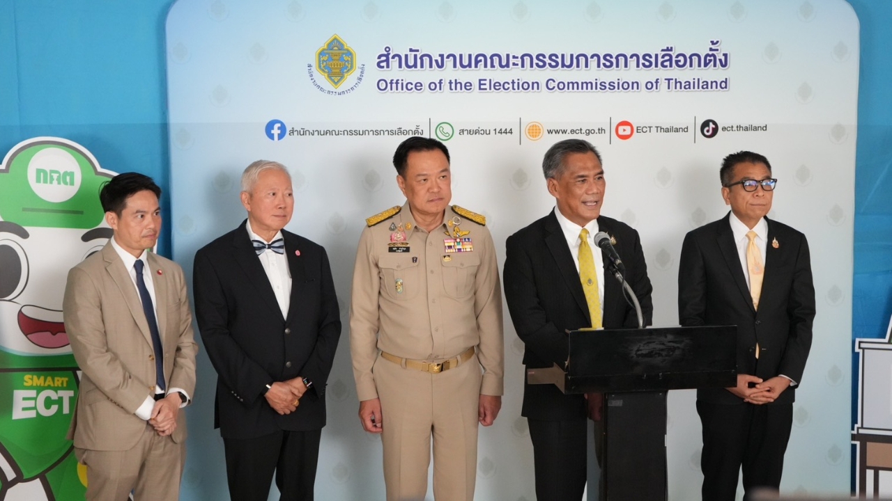 นายกฯ ยัน "กัน จอมพลัง" ยื่นตรวจทุกมูลนิธิถูกช่องทาง ยันดูพฤติกรรมไม่ดูชื่อ