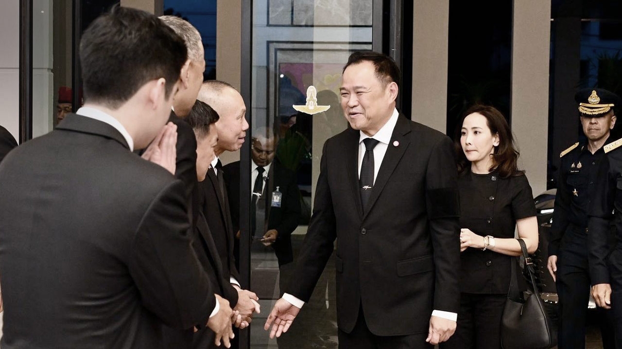 “อนุทิน” บินไปมาเลเซียแล้ว เตรียมร่วมพิธีลงนามสันติภาพไทย-กัมพูชา พรุ่งนี้
