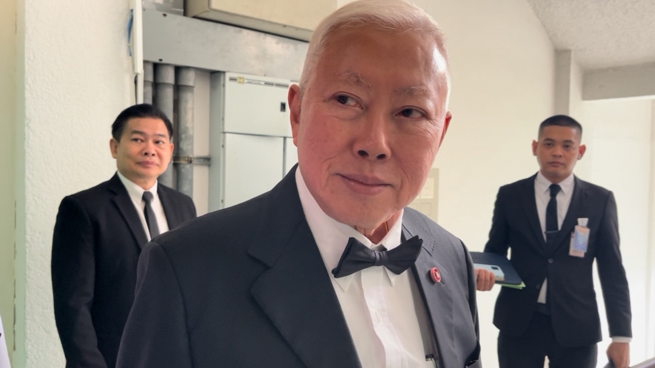 "บวรศักดิ์" ปัดตอบปม "MOU แรร์เอิร์ธ" ให้ไปถาม รมว.ต่างประเทศแทน