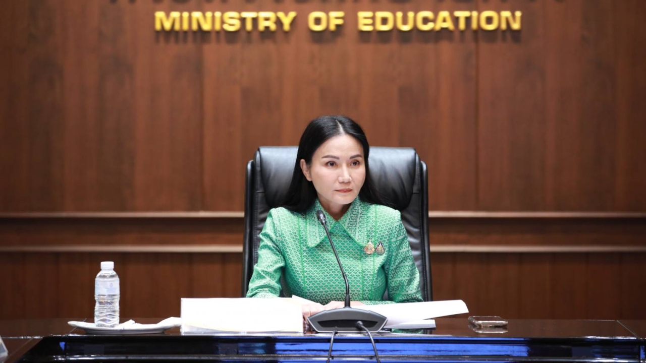 “นฤมล” ยัน ศธ. ไม่ได้สั่งห้ามหรือปิดกั้นการจัดกิจกรรมของเด็กนักเรียนช่วงไว้อาลัย