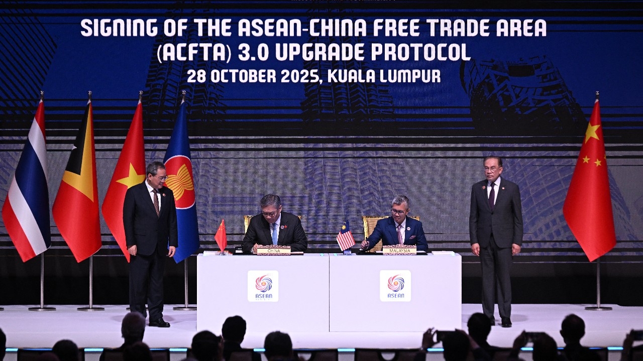 อาเซียน-จีน ลงนามยกระดับเขตการค้าเสรี 3.0