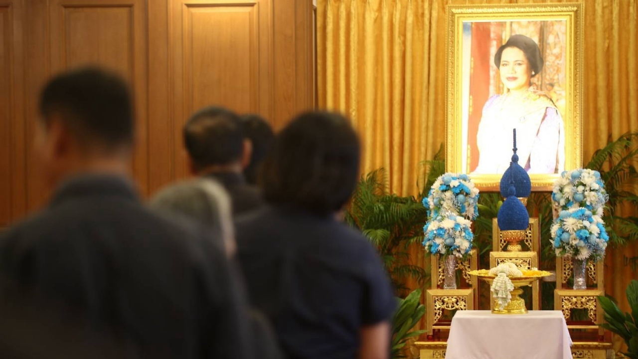 การขอเป็นเจ้าภาพ พระพิธีธรรมสวดพระอภิธรรม พระบรมศพ "สมเด็จพระพันปีหลวง"