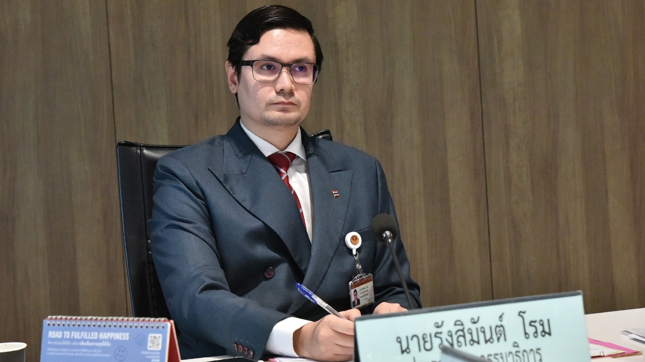 “โรม” เรียกร้องนายกรัฐมนตรีปรับ “ธรรมนัส” พ้นเก้าอี้รัฐมนตรี เหตุหว่านแหฟ้องดำเนินคดีไปทั่ว