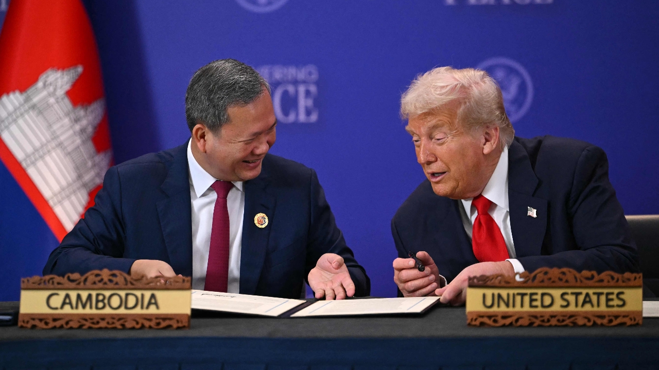 สหรัฐอเมริกาจ่อยกเลิกการคว่ำบาตรอาวุธต่อกัมพูชา ฟื้นซ้อมรบร่วม