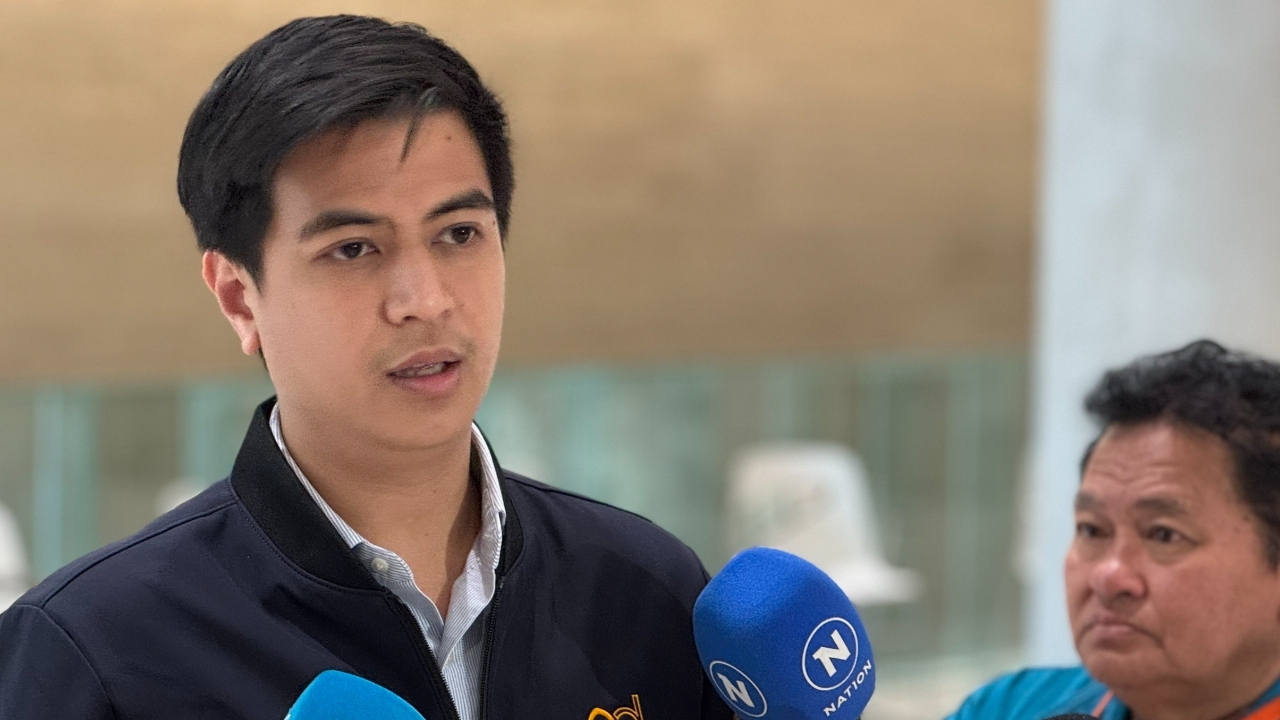 “ไอติม” เชื่อรัฐบาลเดินตามแผนเดิม เลือกตั้งปีหน้า มั่นใจการแก้ รธน. ไม่ขัดคำวินิจฉัยศาล