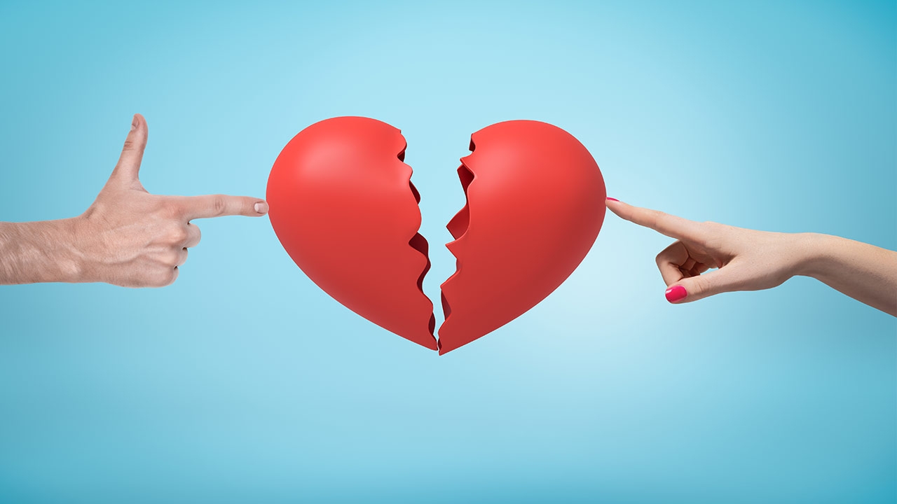 ทำไมรักแท้แต่ "โดนทิ้ง"? เปิดความเชื่อชะตาอาภัพรัก คบใครแป๊บเดียวก็เลิก