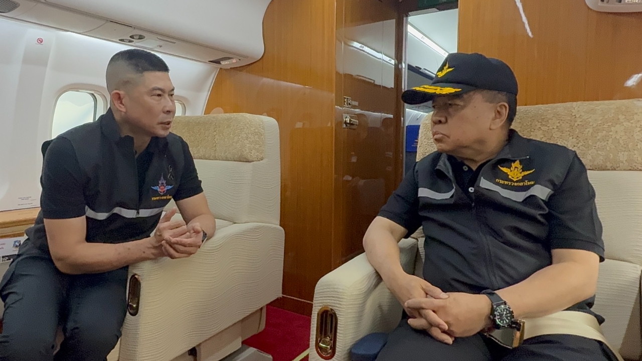 รมว.กลาโหม บินด่วนลงพื้นที่น้ำท่วมหาดใหญ่ สั่งการยกระดับรับมือ-เร่งช่วยประชาชน