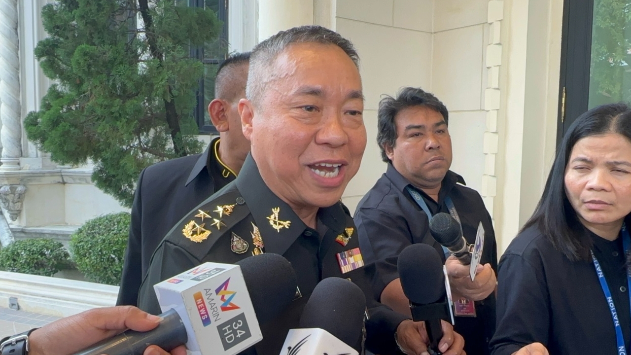 กองทัพบก ระดมยุทโธปกรณ์-กำลังพล ช่วยน้ำท่วมหาดใหญ่ เร่งอพยพคนในพื้นที่วิกฤต