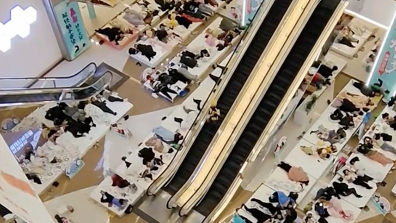 จีนจัดแข่งขันสุดแหวก หาแชมป์นอนขี้เกียจยาวนานที่สุด ผู้ชนะทำได้นานกว่า 33 ชั่วโมง