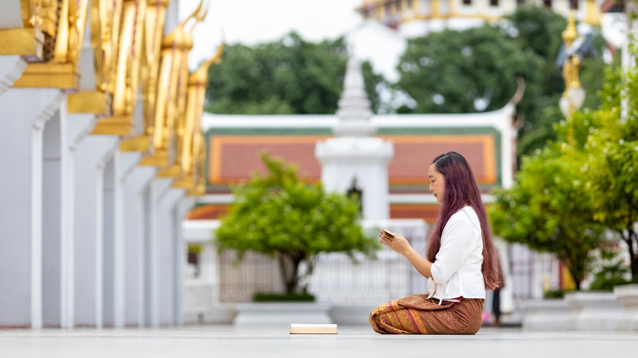 วันพระเดือนธันวาคม 2568 วันไหน มีวันสำคัญอะไร เตรียมวางแผนทำบุญ