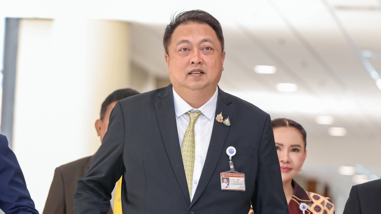 “เสี่ยเฮ้ง” ปัดรัฐบาลส่งสัญญาณเร่งชงโครงการของบฯ ก่อน 9 ธ.ค. ชิงจังหวะยุบสภา