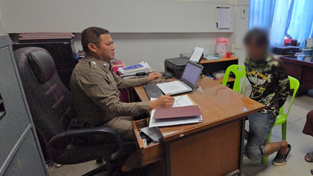 หนุ่มวัย 18 อดีตแชมป์วิทยาศาสตร์เหรียญทอง ซิ่งกระบะหนีตร. ชนแม่ลูกดับ 1 สาหัส 1