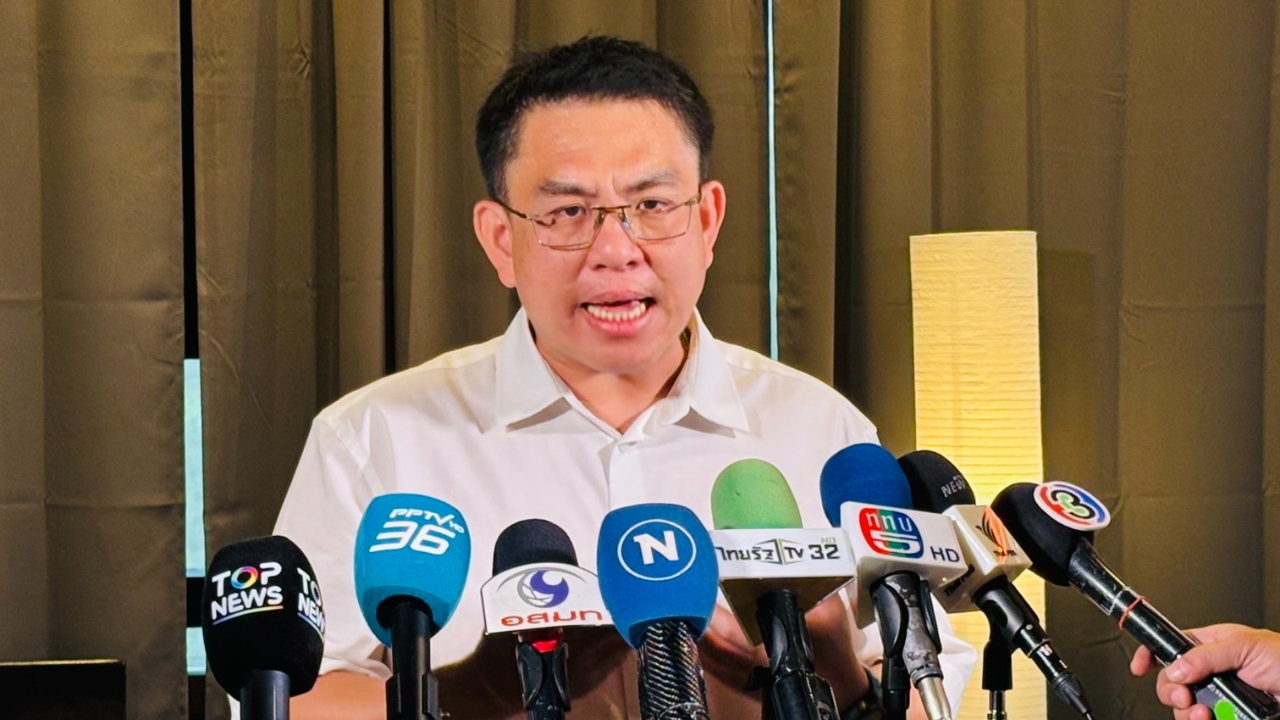 "วิโรจน์" โวเลือกตั้งปีหน้ามีนายกฯชื่อ "ณัฐพงษ์" ถือธงนำแก้ "ฟอกเงิน" ในเวทีโลก