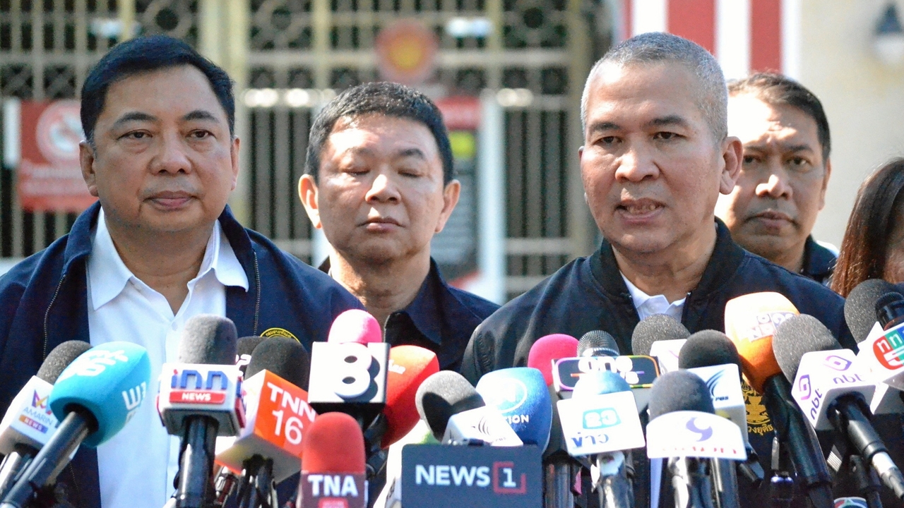 จ่ายสินบนรองผบ.คุก จ่อฟัน “20 ผู้คุม” รมว.ยธ.พาคณะ สำรวจ “ห้องลับ” ส่ง 2 สาวบำเรอ นักโทษจีนเทา