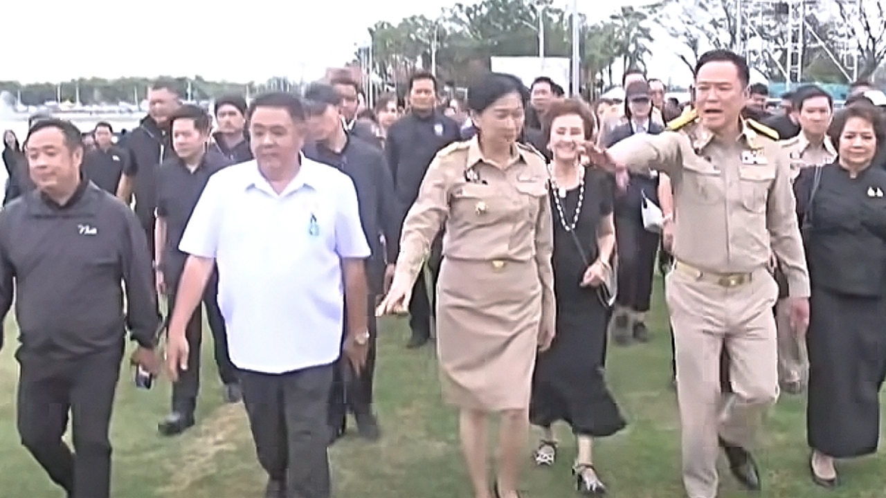 “อนุทิน” ฉุนขาดชี้หน้า ทีมรักษาความปลอดภัย ฉุดตายายขวางทางเดินนายกฯ 