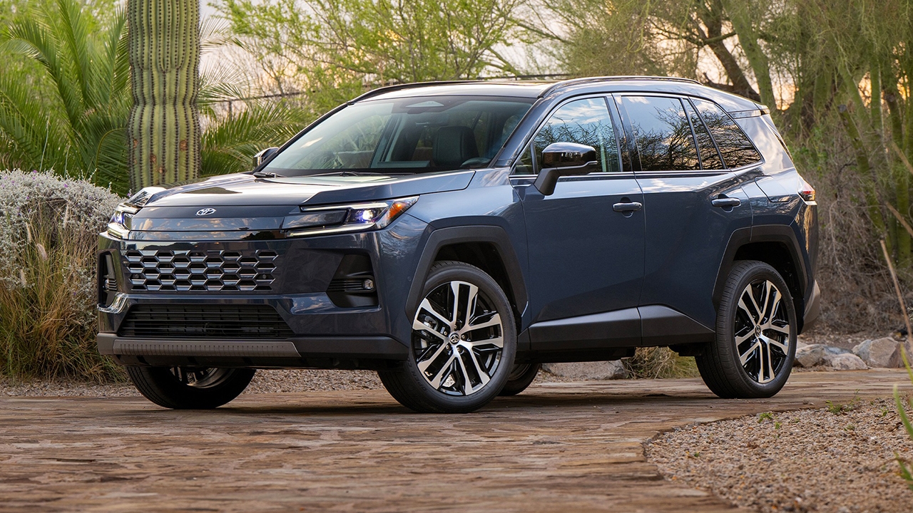 TOYOTA ลงทุน 912 ล้านดอลลาร์ พัฒนารถยนต์ขุมพลัง Hybrid ที่โรงงานในสหรัฐฯ