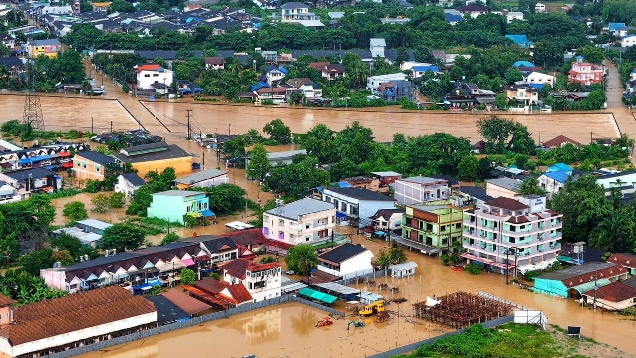 กระทรวงสาธารณสุข ยืินยันข่าว ขนย้ายศพเข้าโรงพยาบาลหาดใหญ่ จำนวน 80 ศพ ไม่เป็นความจริง