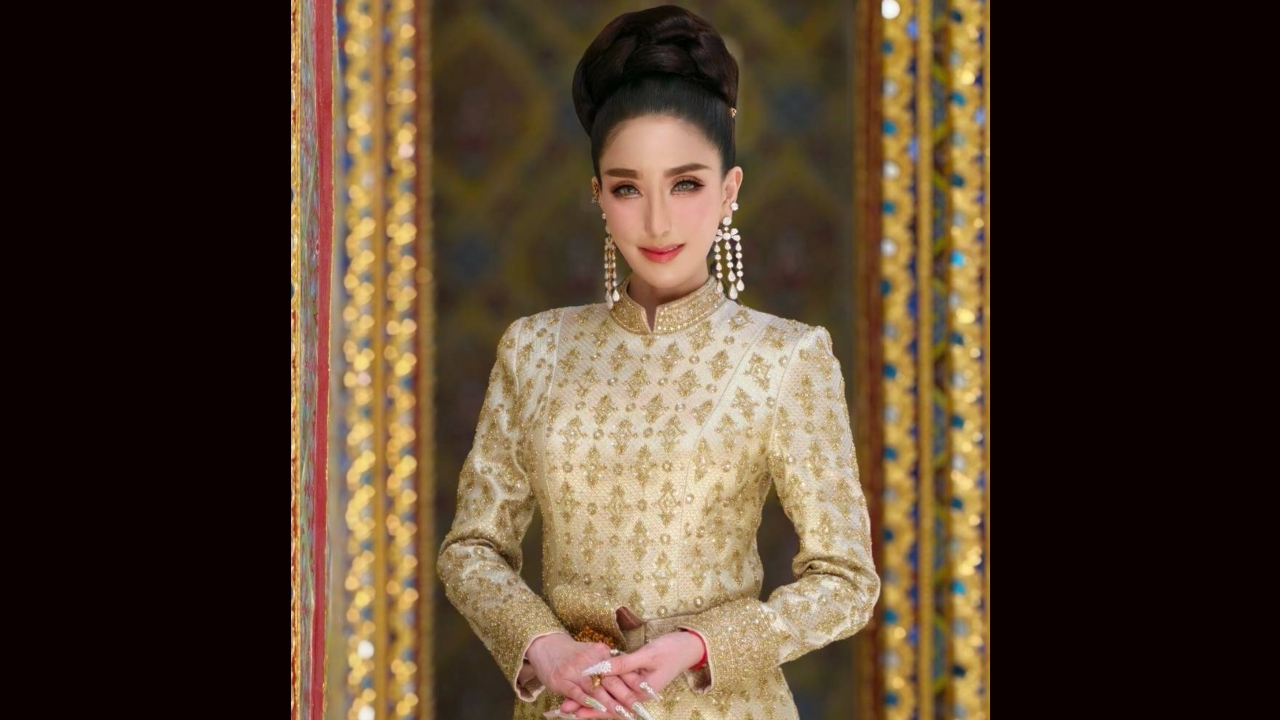 Honey Napak, MRS.CLASSIC UNIVERSE 2024, Assists Hatyai Residents: We Will Overcome This Crisis Together