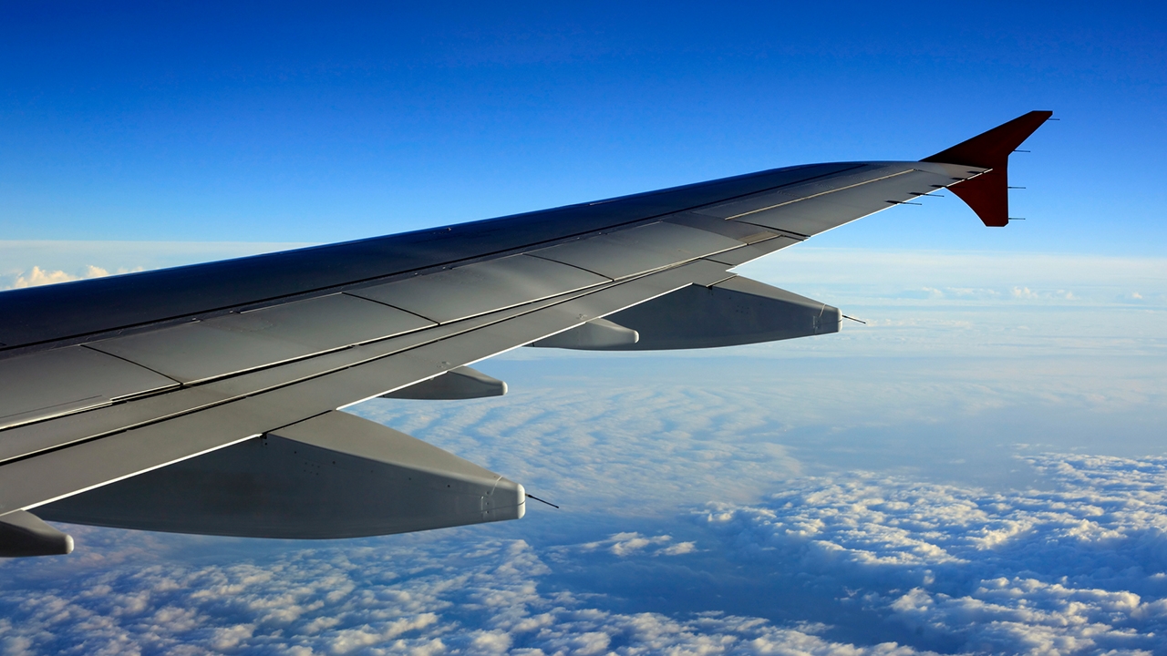 จุฑาทิพย์ วิลาด เปิดประวัติข้อมูลเคยถือหุ้น 3 บริษัท ถูกเรียกคืนเครื่องราชฯ 