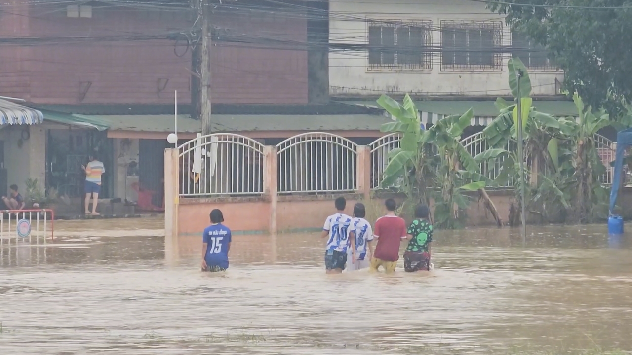 น้ำท่วมหนักอำเภอไชยา กระทบกว่า 40 ครัวเรือน เตือนประชาชนเฝ้าระวังต่อเนื่อง