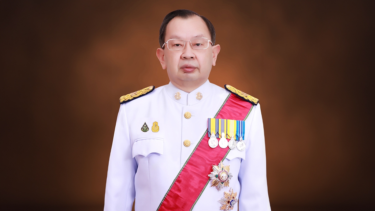 โปรดเกล้าฯ แต่งตั้ง “ทรงศัก สายเชื้อ” เป็นประธานผู้ตรวจการแผ่นดินคนใหม่แล้ว