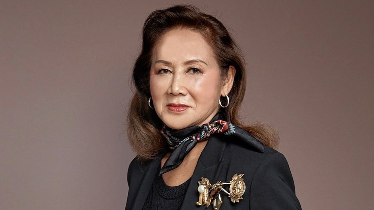 45 ปีแห่งการบุกเบิกแฟชั่นไทย ATELIER PICHITA ร่วมสืบสานมรดกหัตถศิลป์ สมเด็จพระบรมราชชนนีพันปีหลวง