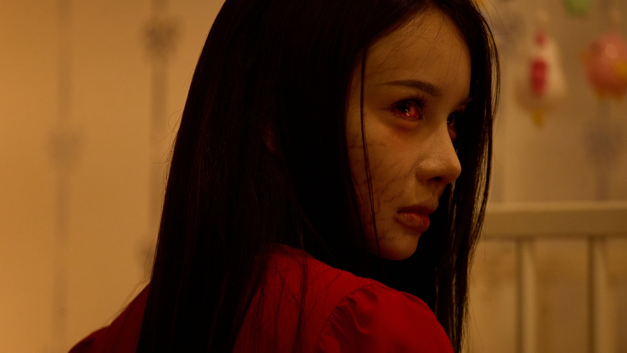 ตัวอย่างเต็ม “ข้างบ้าน” อะดรีนาลีนพุ่ง “ผีไม่ปล่อย คนไม่ยอม” 