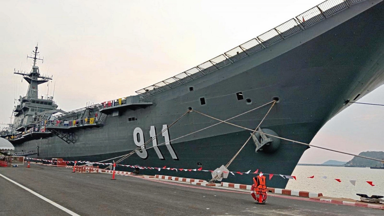 ประวัติเรือหลวงจักรีนฤเบศร กับภารกิจสำคัญช่วยเหลือประเทศชาติ