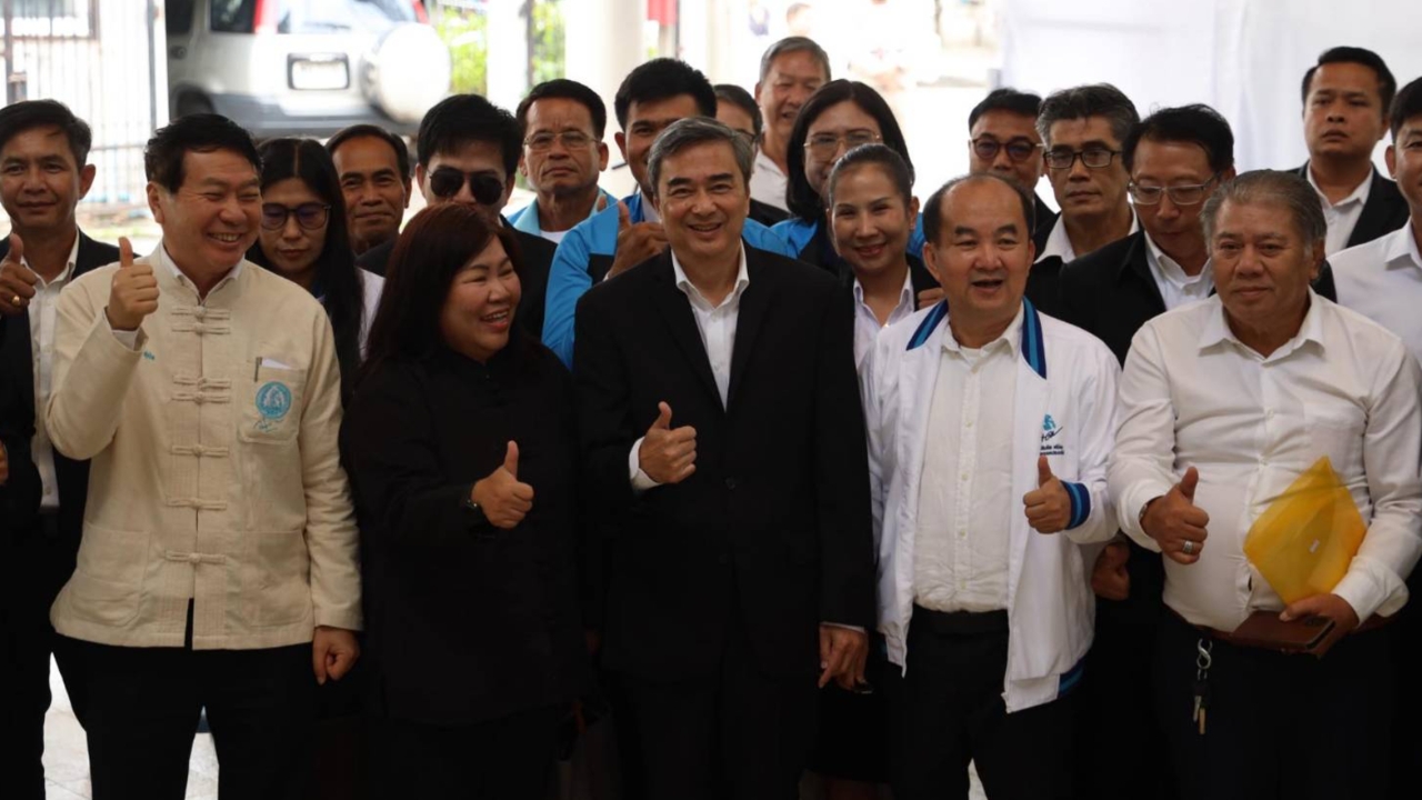 ปชป. กระแสดี คนเหนือเทใจ หนุน “อภิสิทธิ์” สู้ศึกเลือกตั้ง ทนาย-เภสัชฯ-ชาติพันธุ์ ร่วมงาน