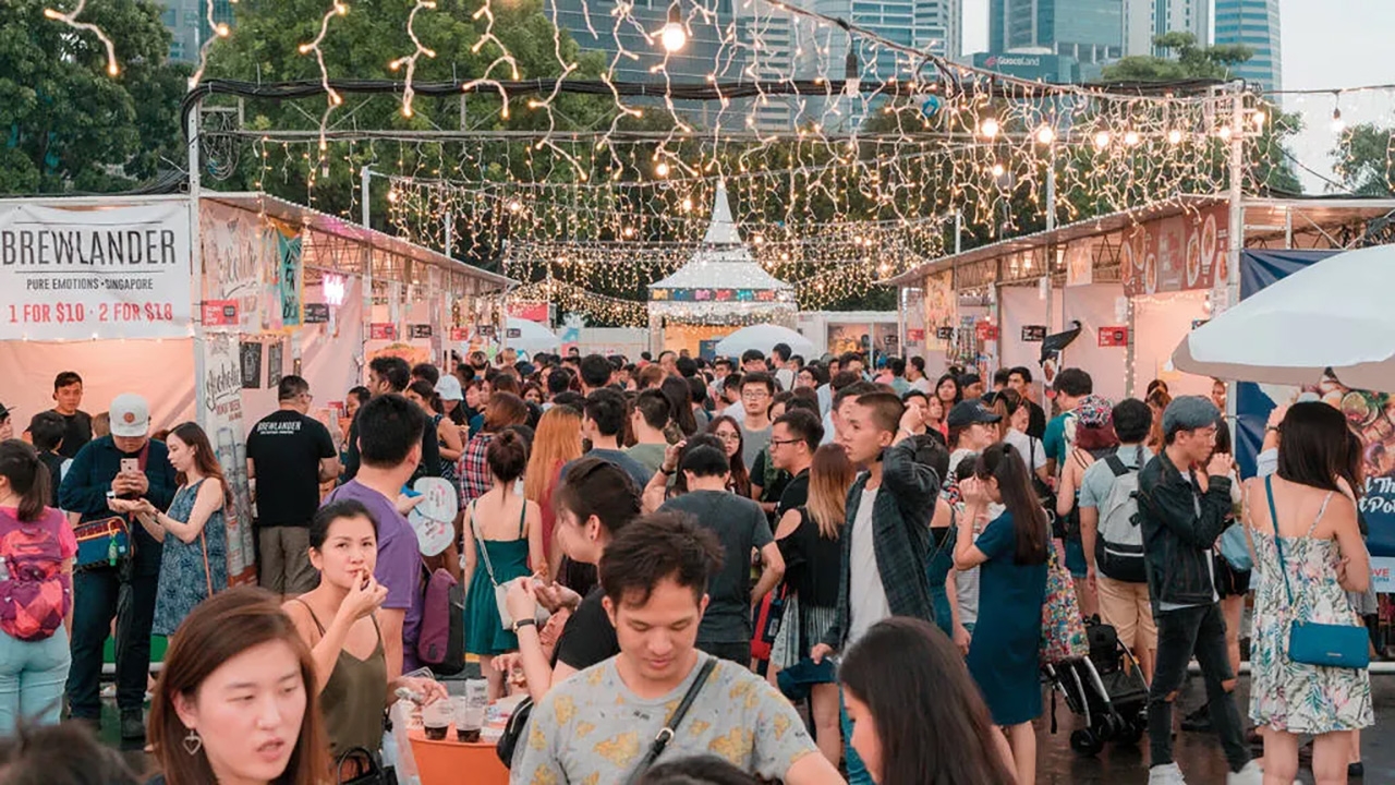 Photo credit : PERFORMA : Singapore's First Premium Retail Gallery